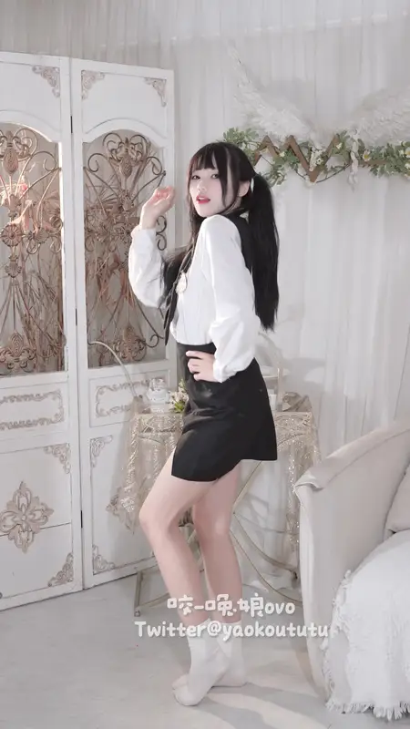 八月T3专属舞蹈『Excuse me』 - 咬一口兔娘