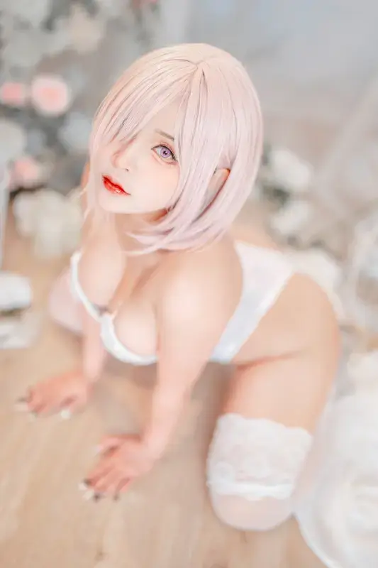 Mashu white lingerie body oil - Sayo Momo